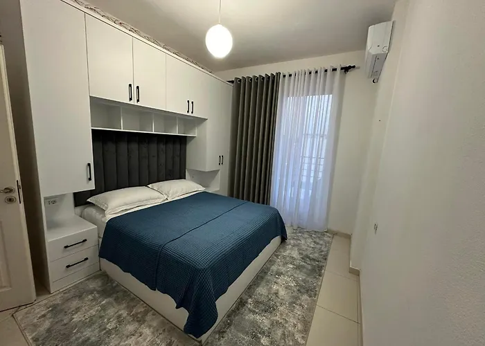 Albania,Tirana,Kamez